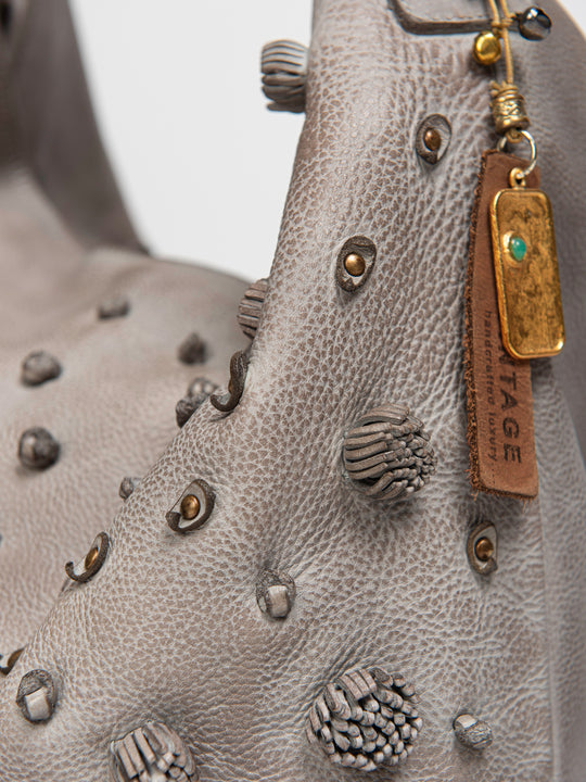 GAROFANO: Grey leather handcrafted shoulder shopper bag by Art N Vintage