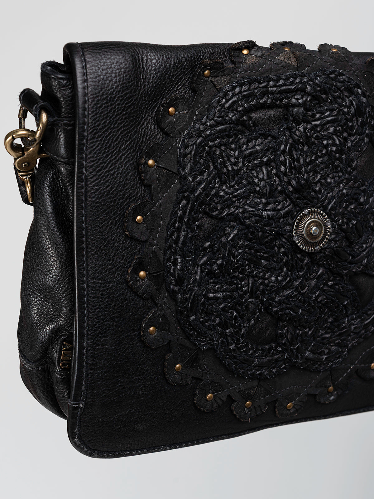 PARMA: Black leather vintage look crossbody bag by Art N Vintage